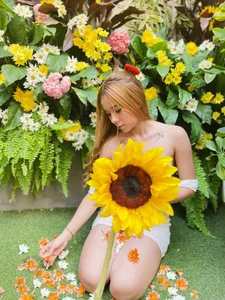 Lezy_ SPRING 🌼🌷 Immagine  8