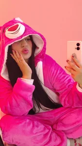 a beautiful pink pajamas 🥵🎀 de Miia__owens Foto 6