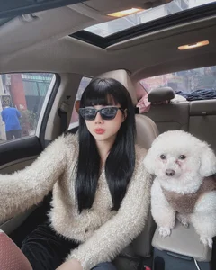 July-Asian 我爱你们 зображення