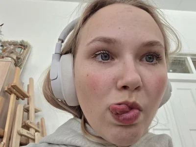 KarinRobertson Gravity Immagine 