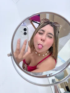 MelodyRey__ Public Pic 9