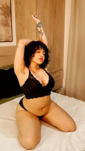 KinkyZoe_ KinkyZoe slika 3
