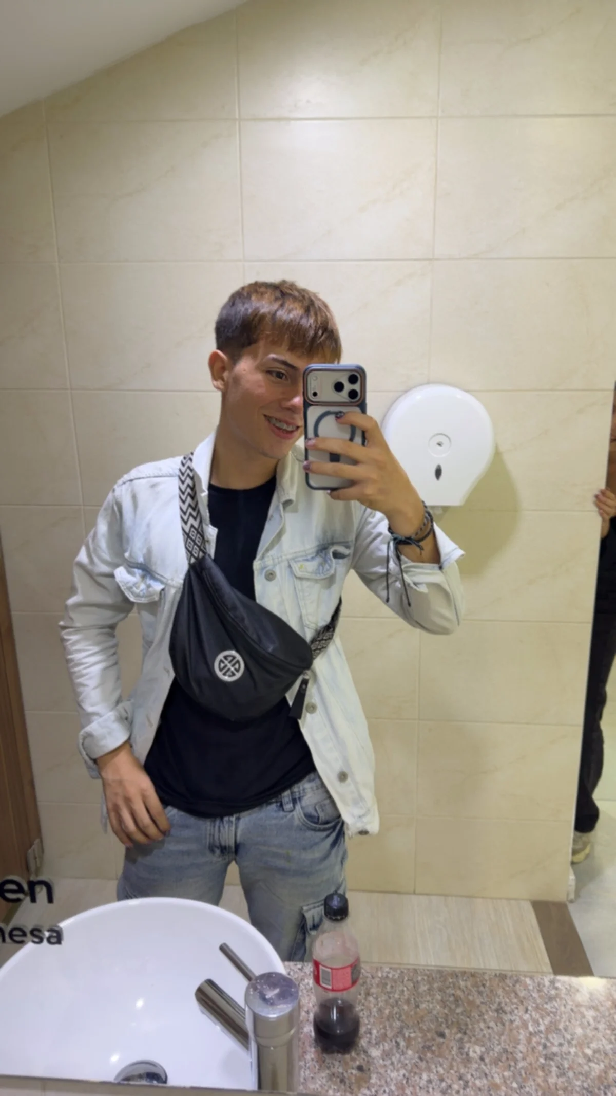 Evaan_Hot 님의 트렌드 중인 사진  2697개