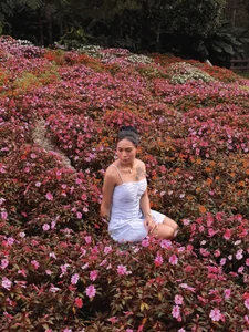 Blooming and tempting. � de Lustrous_Nathalie Foto