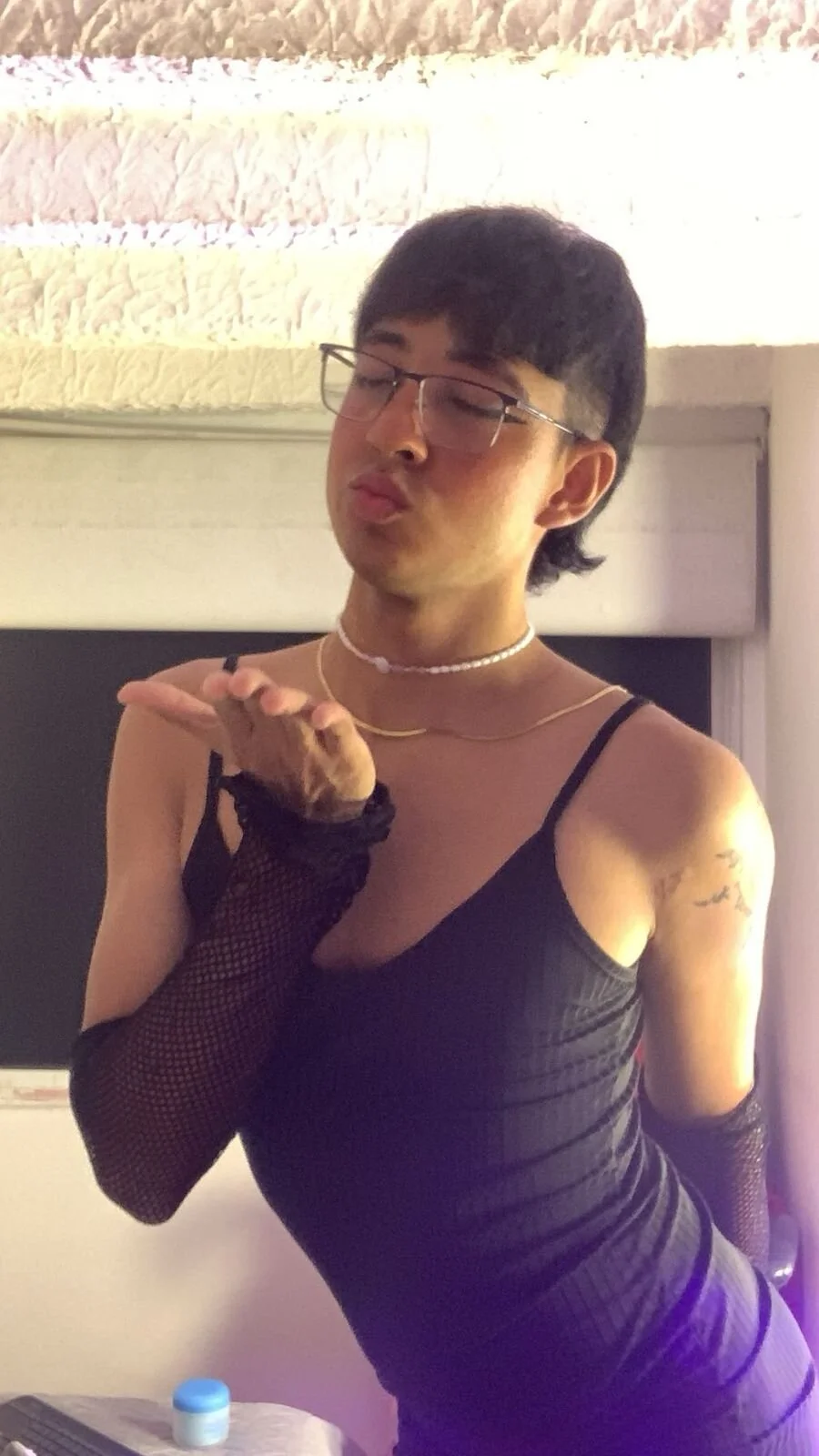 Dark_hairy_ Image populaire  1825