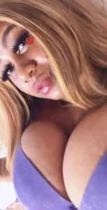 sabrina_mora kullanıcısının Hello mis love💋 albümü -  3 fotoğraf