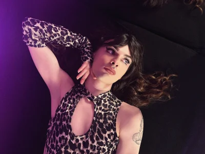 GiselleParton Public Billede 4