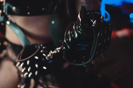 MorganaCrowley's Chain Sex Photo 2