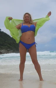 Liana_MilfHot Liana is resting Pic