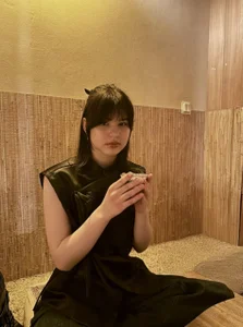 KizzySeraille Public Immagine 