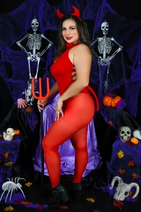gisellsaenz SEXY HALLOWEEN DEVIL 🎃🎃🎃 Foto 3