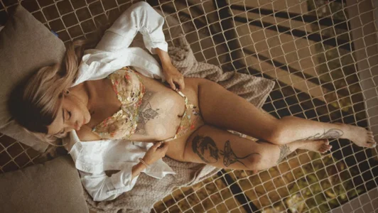 aleszia_rouse im sexy u know Poză 2
