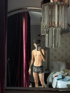 back_thomson THOMSON IN BOXER 🥵 Immagine  2