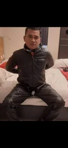 Leatherbdsm81 Public Foto