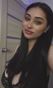 Sofia_PlumpSelfie home Bild 3