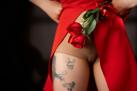 IsisNoir Valentine's Day ❤🌹 Pic