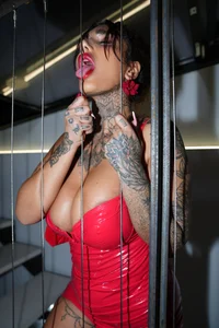 Tyraride Lady in Red Latex ❤️‍🔥 圖片 7