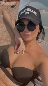 Public od KarolinaSouelx  3 snímek