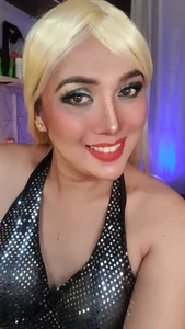 Goldie Hair de ErikaFox_Cock  Imagens