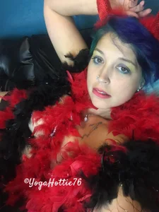 Public de YogaHottie76 Foto 3