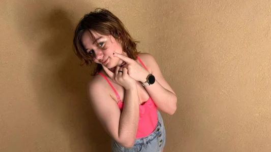 ElizabethRedWings's as cute as hot Sex Photo 3