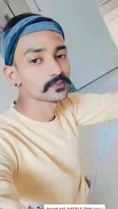 India_HOT23 Public Foto