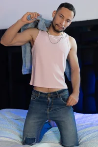 Public od TyagoRoberts_  3 snímek