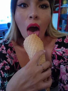 Public od LatinaCalienteMilf  2 snímek