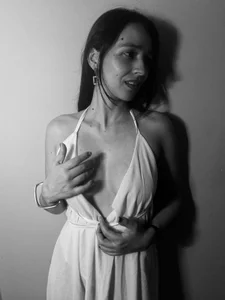 samarha_xue Black And White 2 🖤🤍 Pic 6