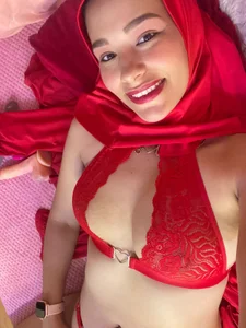 ShanaJamil Only you can turn me on like this… come in and see for yourself 🔥 Foto 3