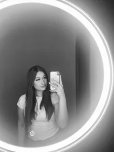 LexyGilbert Look at me Pic