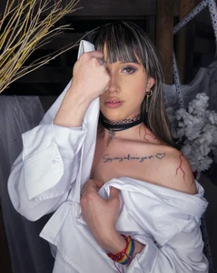 zohet_kriss Sexy girls Pic 9