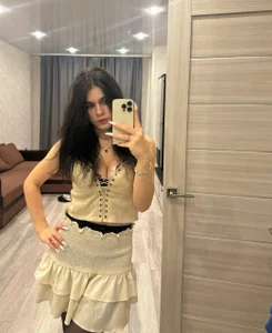 JeniceSourwine Sweet, but suspicious. 😈 Foto 2