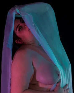 EYMI_TOMSOM Delicate as a veil Immagine  7