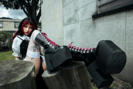 Hannahpage I don't bite... unless you ask me to 🧛‍♀️😈 Foto