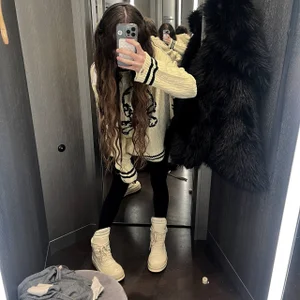 you_bestlover__ kullanıcısının first time here albümü -  6 fotoğraf