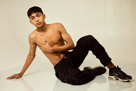 New Model! od AlanCutee  2 snímek