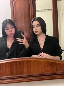 Two_favorite_girlfriends Official look Pic