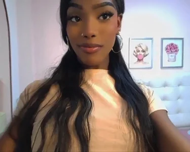 Nahara24_ Playful Trans Beauty 🍓 Pic 2