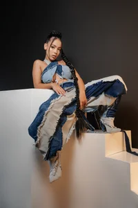 RoseFerrera Shredded Chic 💙 Foto 7