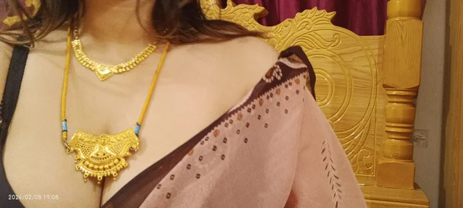 Beauty_Queen_Soniyasexy hot boudi😘🤭🥵图片 2