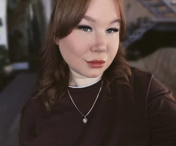 EmmyLeenMe图片