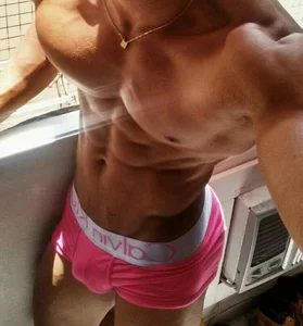 saradotop Public Pic 2