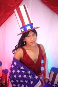 Celebrating your country's Independence Day, darling. 🤗❣️ de E_R_O_S_  2 Imagens