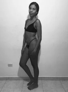 FireBrunette Public Bilde 4