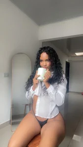 Tina_Rouse2のWould you take a coffee with me?の枚の写真