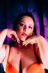 Biiancacox: What do my looks tell you? ( 5 фото)