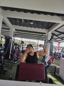 AxelWhitte Public รูป  5