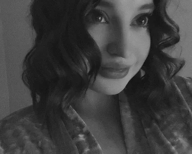 AdelaRowlins Public Pic 4