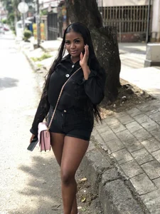 ValerieBlakee different looks. Foto 8